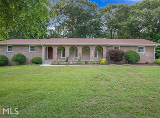 550 Janice Dr, Fayetteville, GA 30214