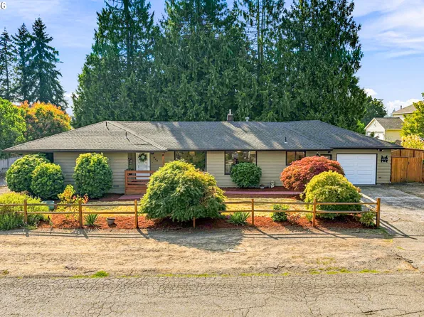 954 Laurel Ln, Oregon City, OR 97045