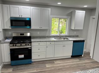 338-340 Main St, Fairhaven, MA 02719