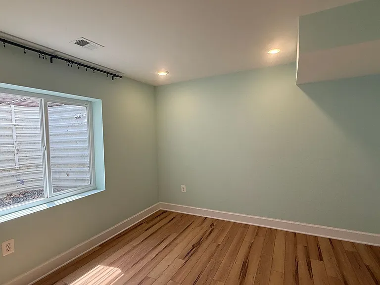 352 Pear Blossom Rd — Photo 21