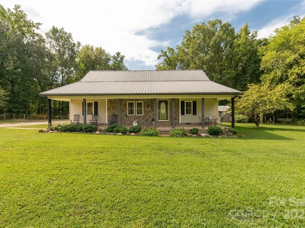 1865 McConnells Hwy W, Mc Connells, SC 29726