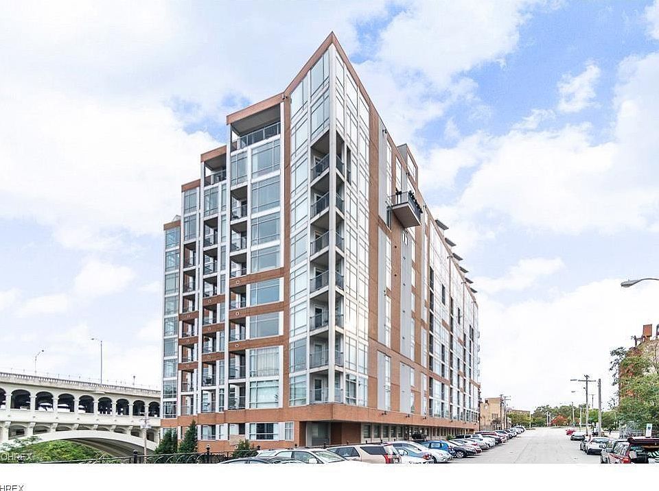 1st image of 2222 Detroit Ave APT 1003