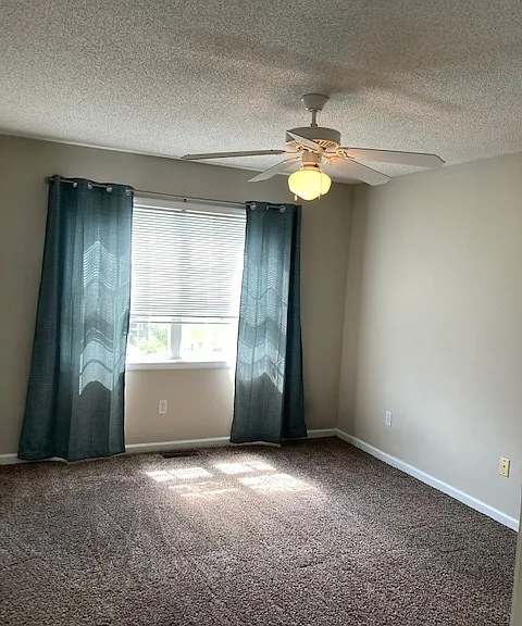 104 N Springview Dr — Photo 7