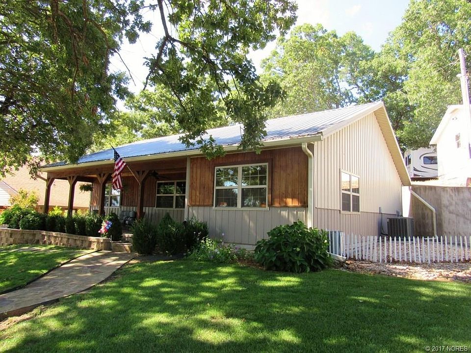 1st image of 28 Lakeview Dr