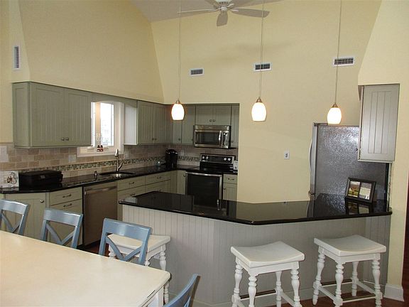 5th image of 8008 Pleasure Ave N #B