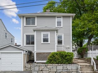 28 Pecksuot Rd, Weymouth, MA 02191