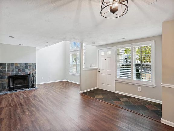 3rd image of 20003 Galesburg Way
