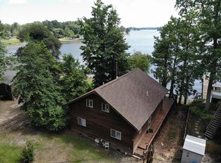 176 Drum Bay Ln, Hague, VA 22469