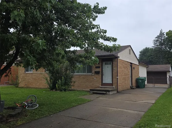 29622 Brown Ct, Garden City, MI 48135