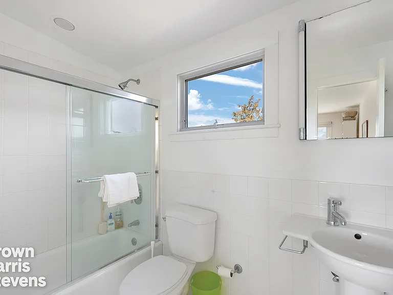 319 Gerard Dr — Photo 18