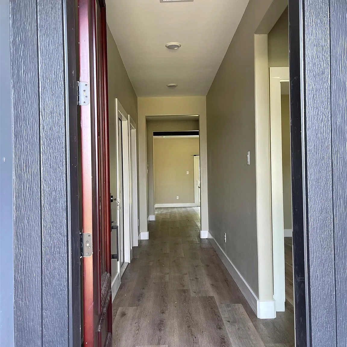 3 bed, 2.0 bath, 1494 sqft, $2,000 — Photo 3