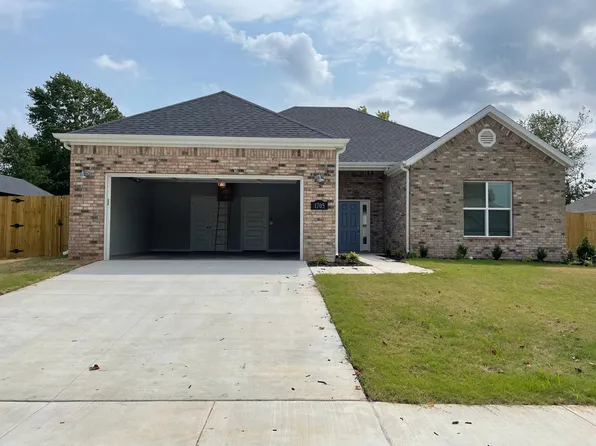 1705 S 11th Pl, Rogers, AR 72756