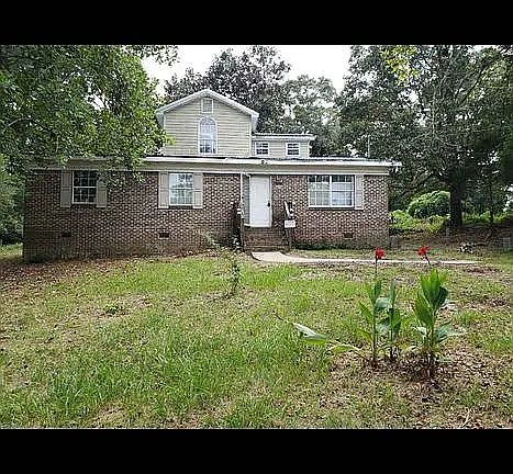 3rd image of 629 W Watson St