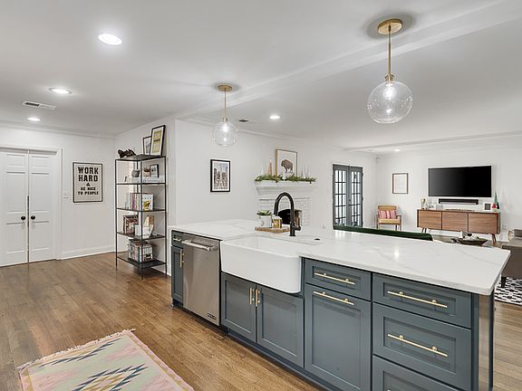 Listed by Jason Gaia