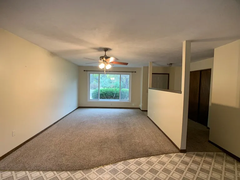 124 Harvey Dr — Photo 4