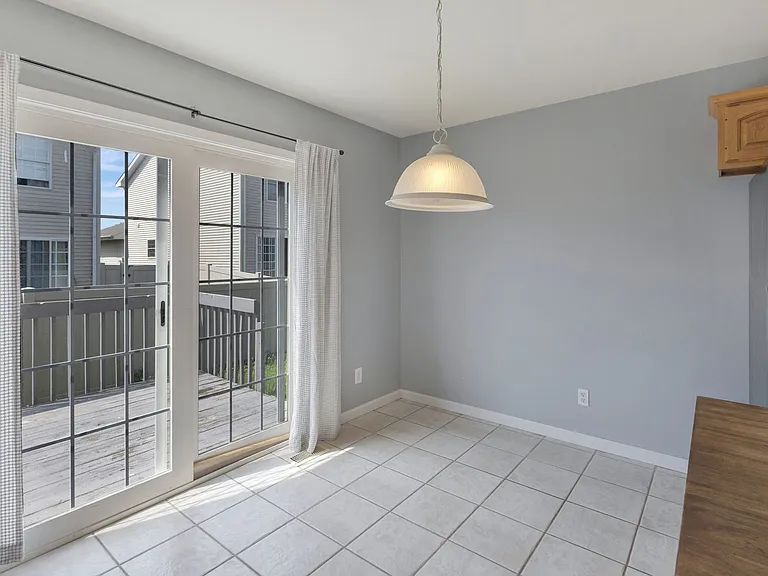 3907 Balmoral Dr — Photo 12