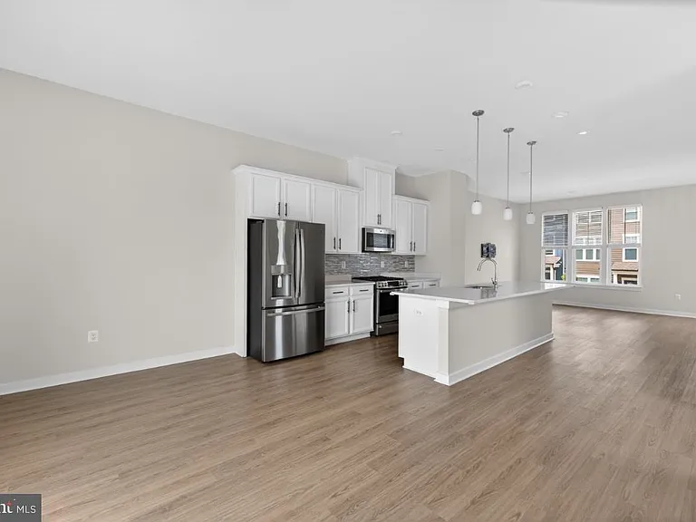 1601 Grove Chestnut Rd — Photo 14