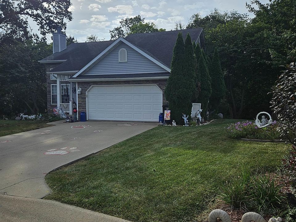 1st image of 4 Cambridge Ct