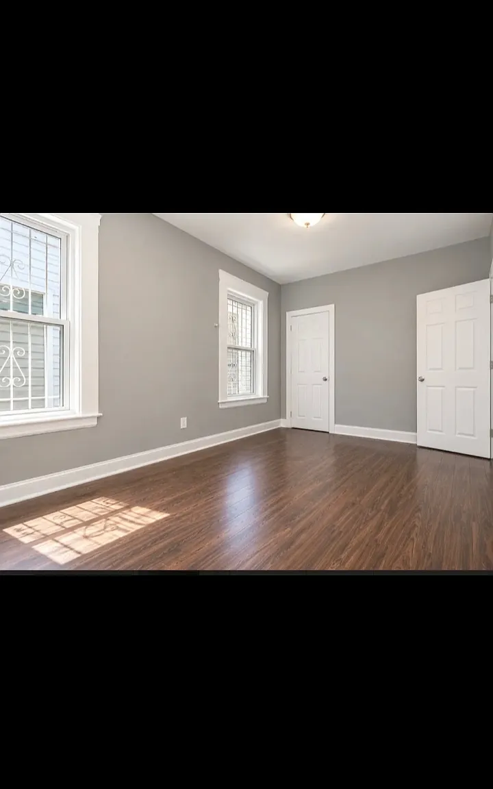 3 bed, $1,950 — Photo 2