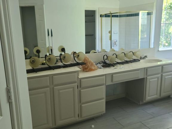 4th image of 6412 Pavillion Ct