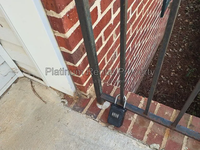 221 Balaban Cir — Photo 90