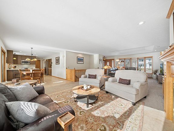 5th image of 2803 6th Ave SW