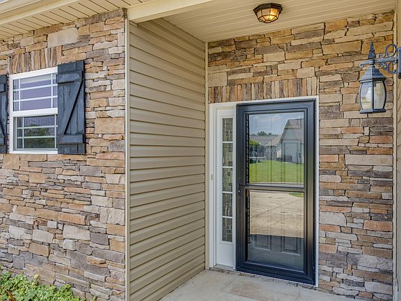 2nd image of 8116 Bluegill Cir