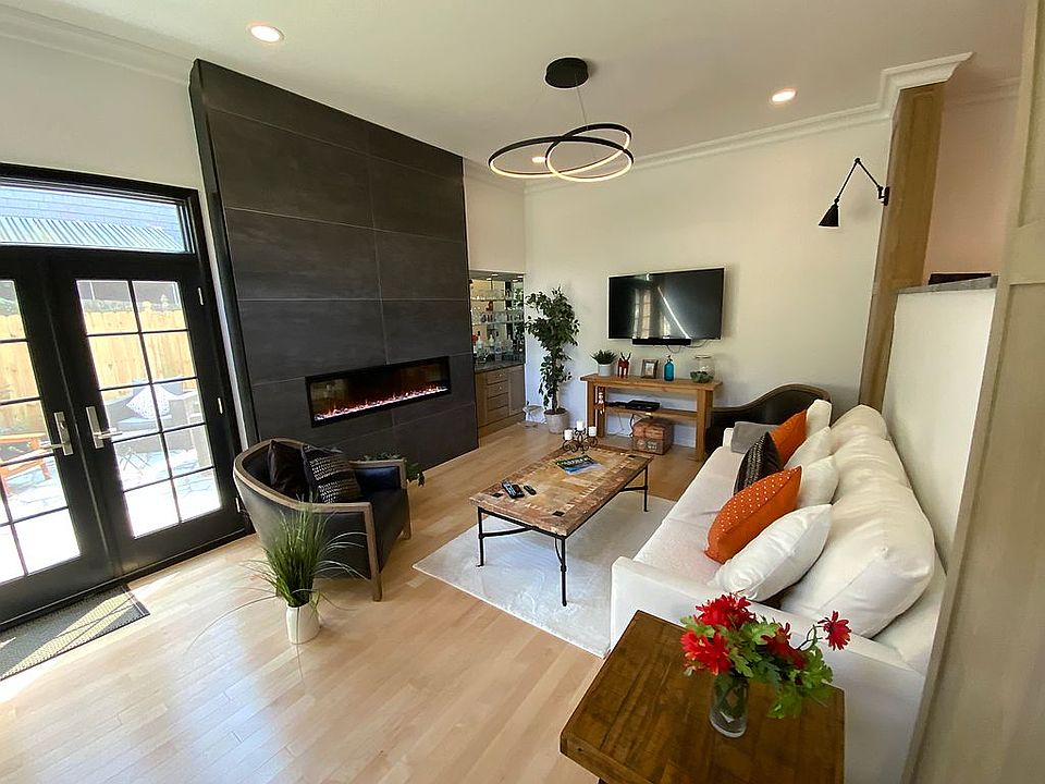 1st image of 607 Bird Ave #B