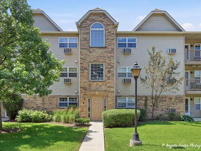 1443 Spring Brook Ct Unit 2D, Round Lake Beach, IL, 60073