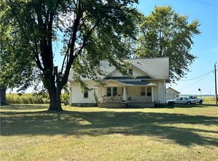 6833 N River Rd, West Union, IL 62477