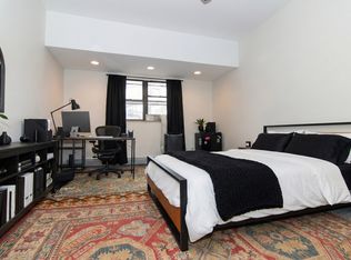 448 Park Dr APT 2, Boston, MA 02215