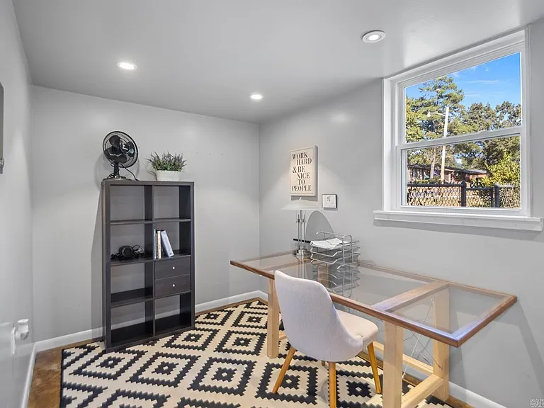 7001 Blue Bird Dr — Photo 29