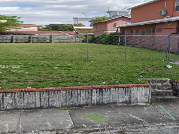1611 NW 2nd St, Miami, FL 33125