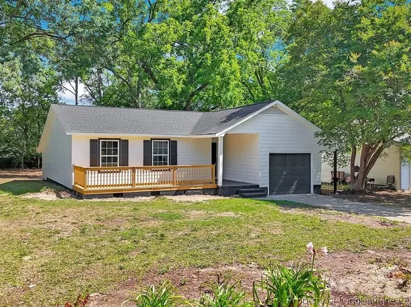 6416 Winter Park Dr, Fayetteville, NC 28304