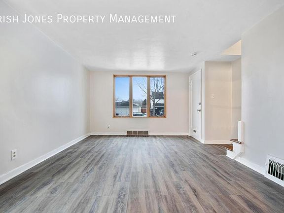 5th image of 15 Arbour Ln APT 2