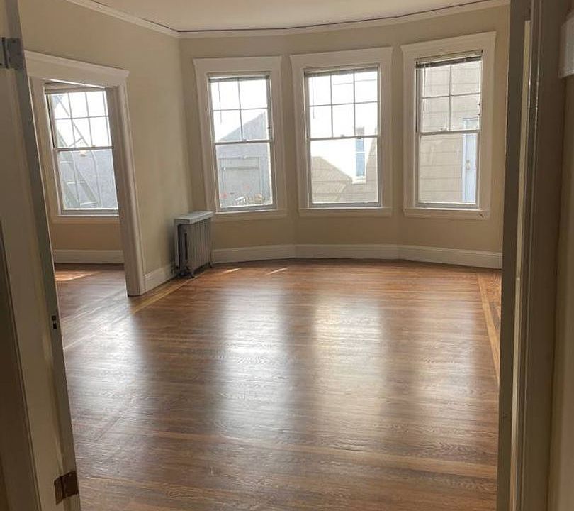 1st image of 1229 Chestnut St #204R