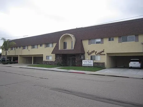 Vista Capri East — Photo 2
