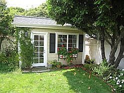 Detached cottage