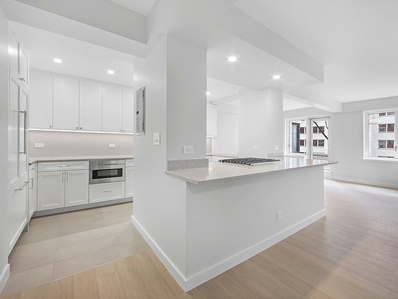 4th image of 165 E 66th St APT 2D