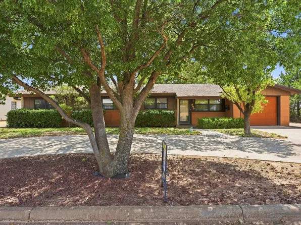 509 2nd Pl, Abernathy, TX 79311