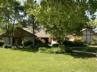 210 Crestview Ave, Camarillo, CA 93010