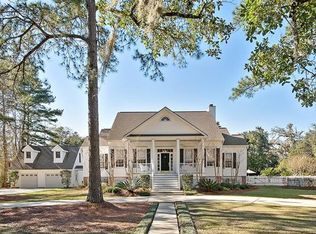 122 Random Oaks Ln, Mandeville, LA 70448