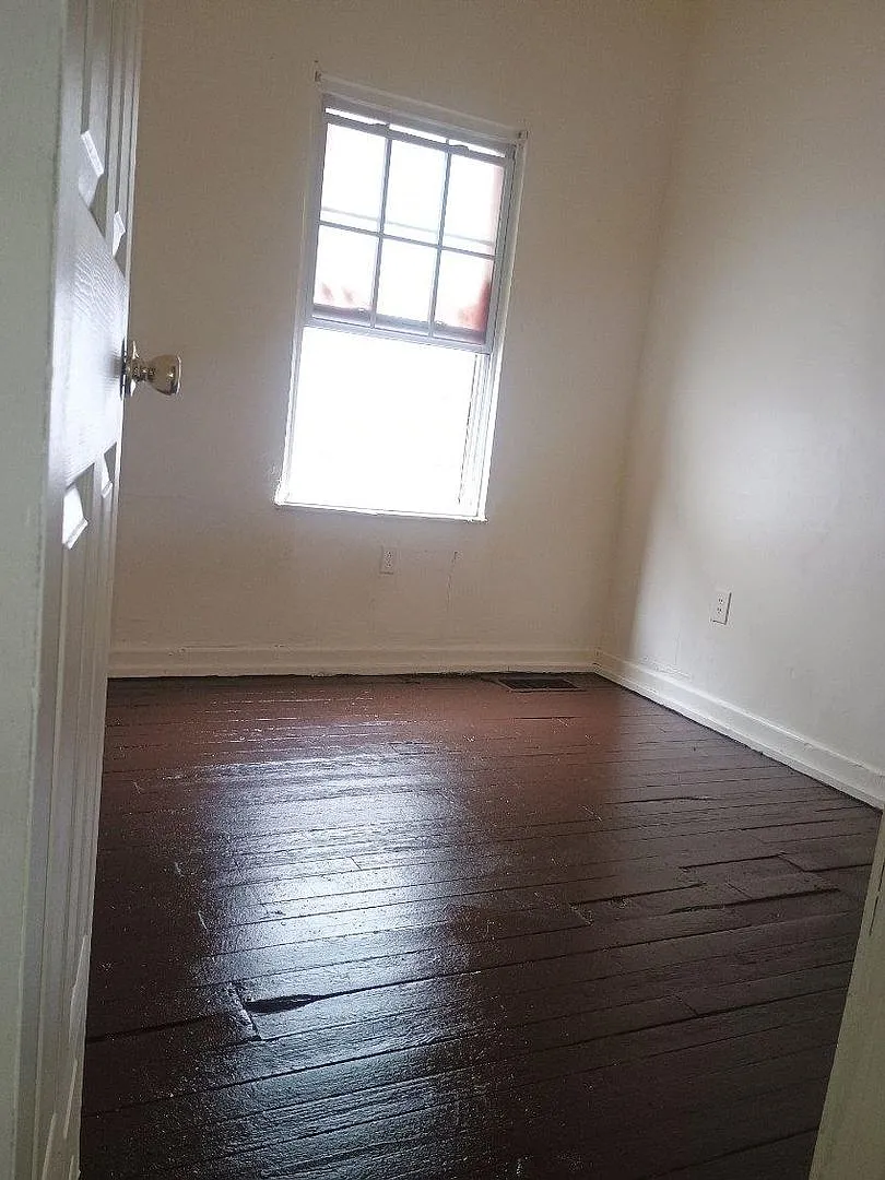 2704 W. McMicken — Photo 2