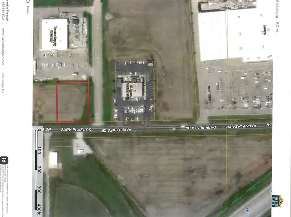 Park Plaza Dr, New Albany, MS 38652