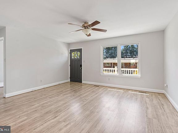 5th image of 216 Allwood Dr