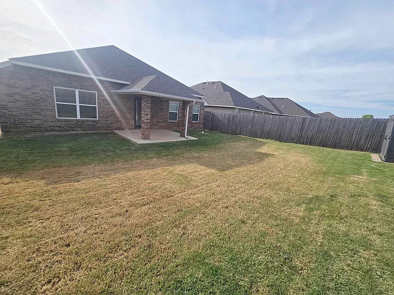 9221 Anaum Ln — Photo 21
