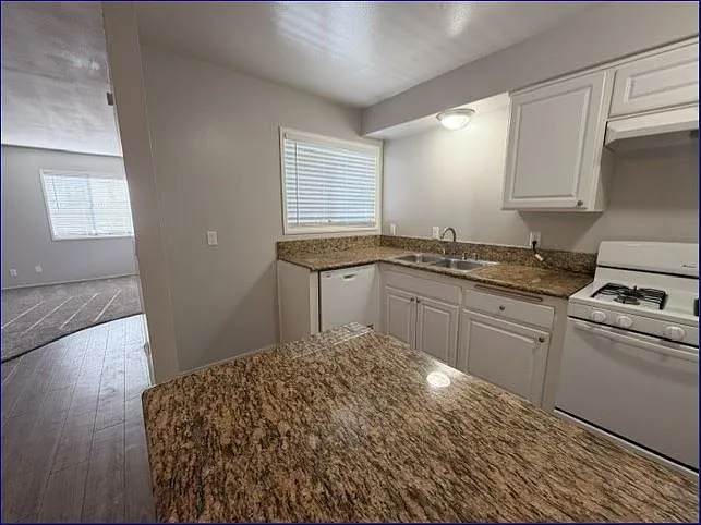 200 S Valencia St #3 — Photo 7