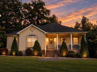 1287 Hillcrest Dr, Saint Albans, WV 25177