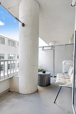 Rented by Compass | media 9