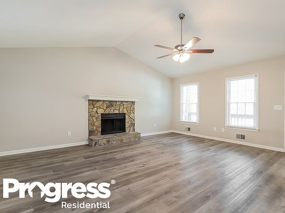 5th image of 180 Wayside Dr